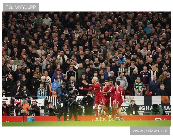 麦卡赞维尔茨埃基蒂克主场胜曼城