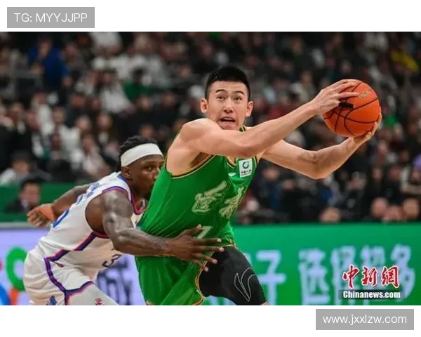 [CBA]辽宁队三线快攻 付豪轻松上篮得手.